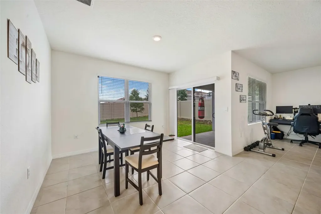 1421 Cumberland Avenue Davenport FL 33837