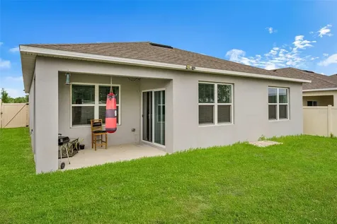 1421 Cumberland Avenue Davenport FL 33837