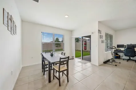 1421 Cumberland Avenue Davenport FL 33837