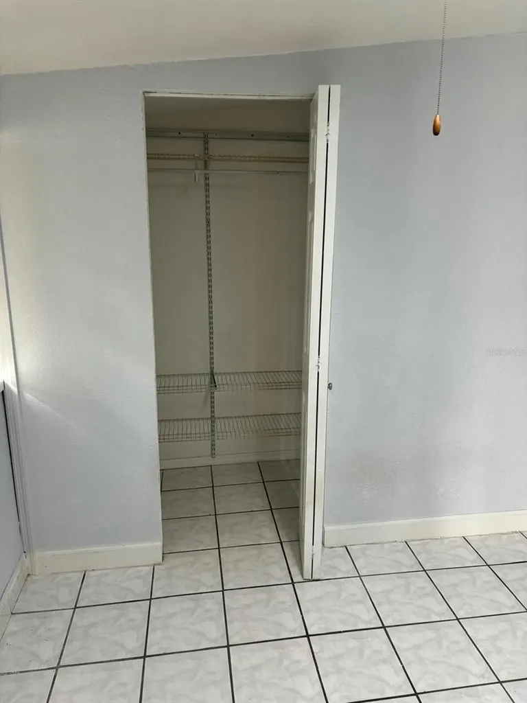 6005 W Clifton Street Tampa FL 33634