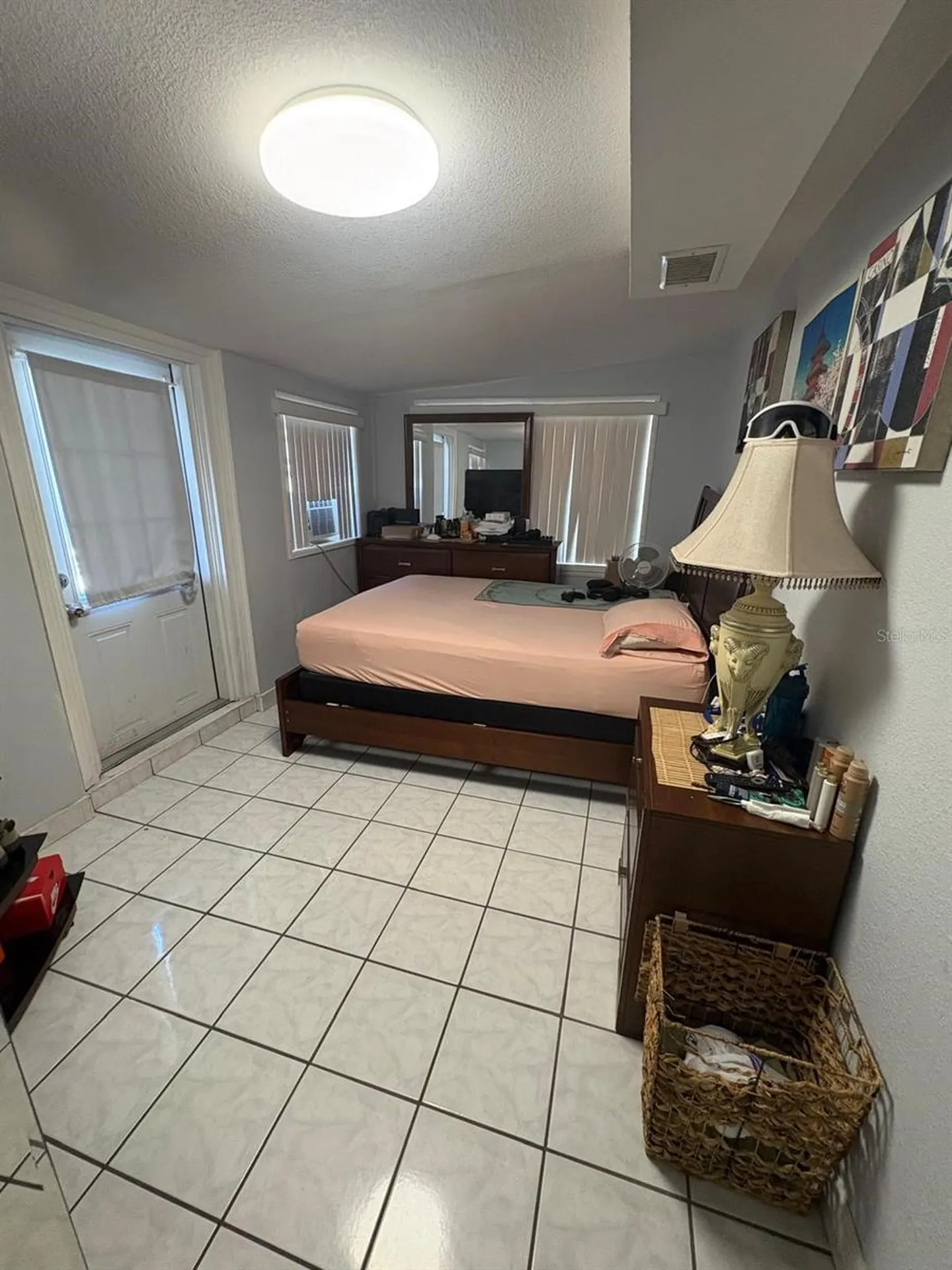 6005 W Clifton Street Tampa FL 33634
