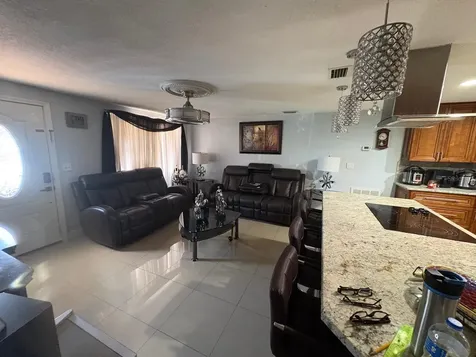 6005 W Clifton Street Tampa FL 33634