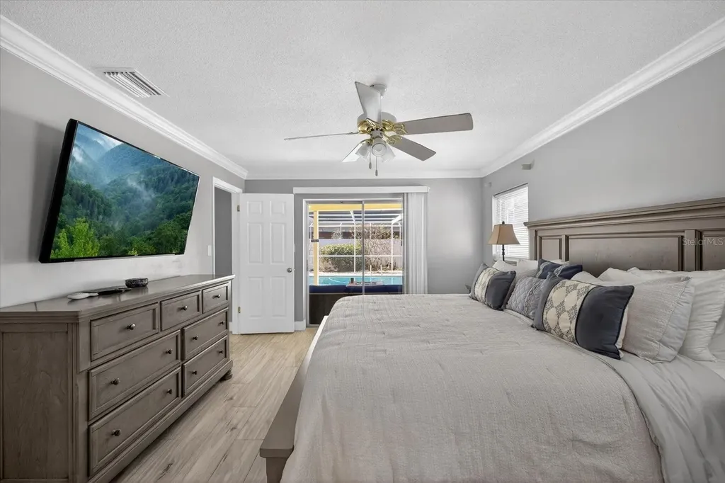 8134 Bayshore Drive Seminole FL 33776