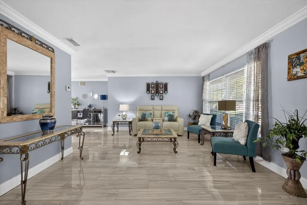 8134 Bayshore Drive Seminole FL 33776