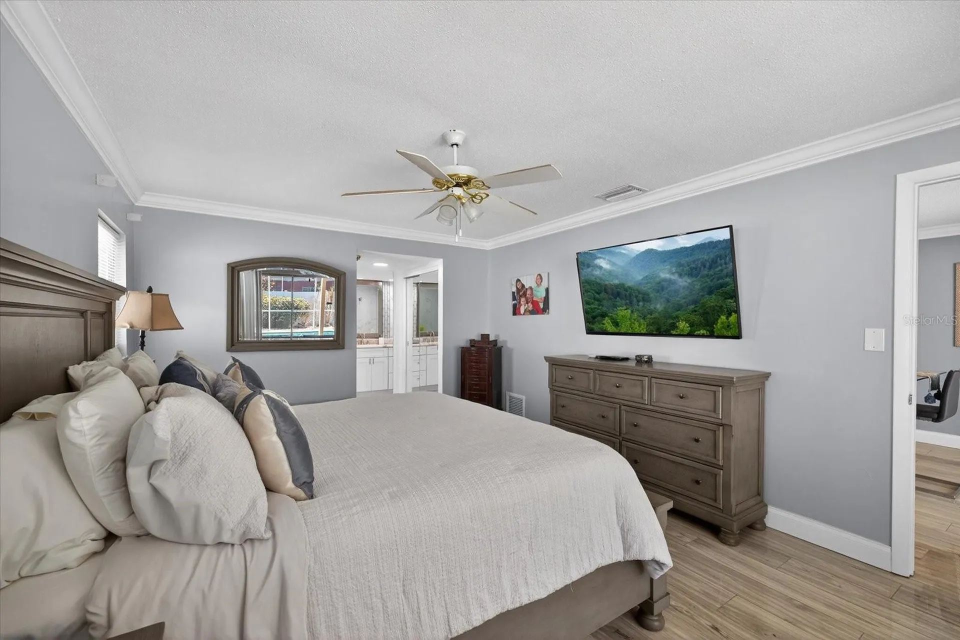 8134 Bayshore Drive Seminole FL 33776