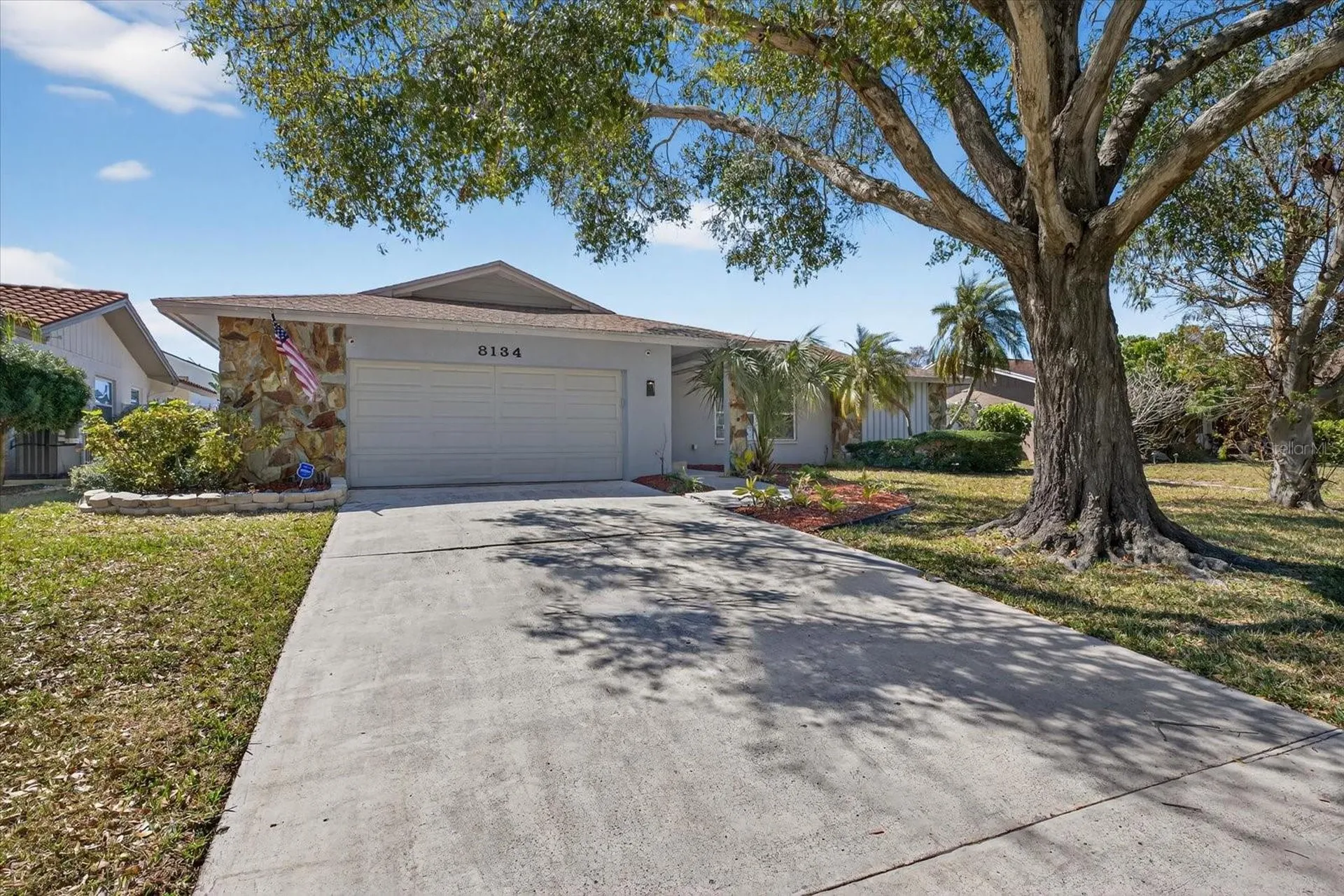8134 Bayshore Drive Seminole FL 33776