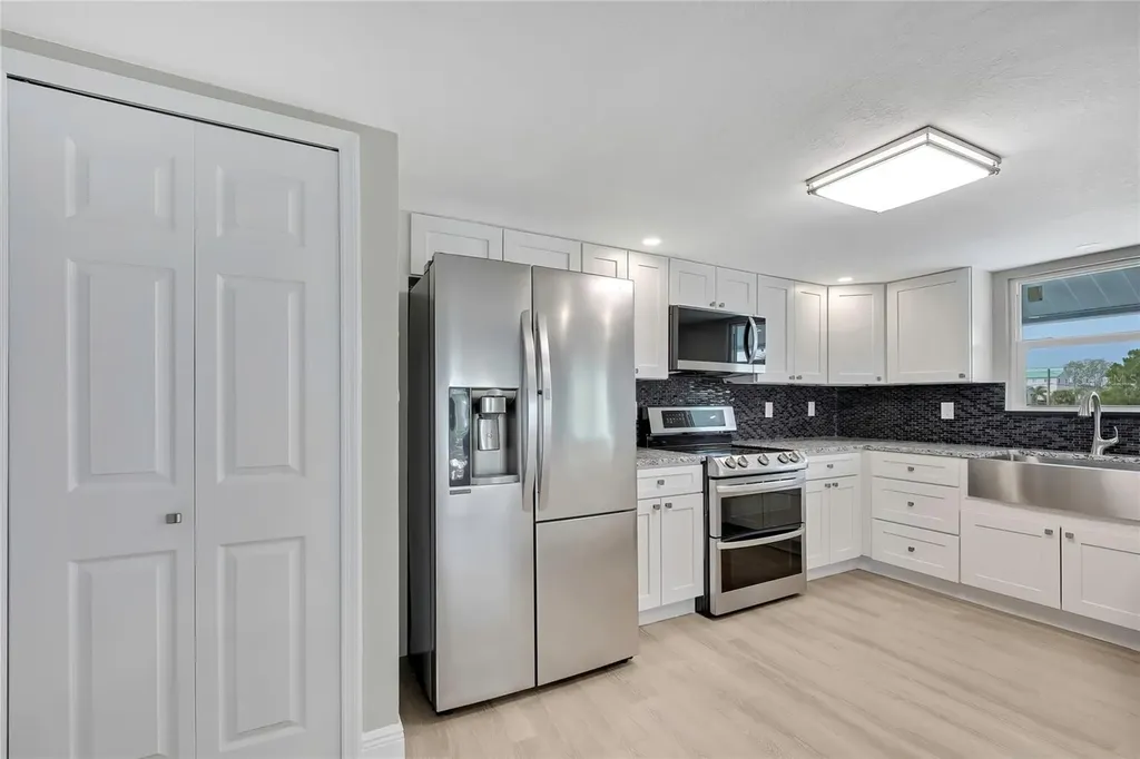 6703 Seaview Boulevard Hudson FL 34667