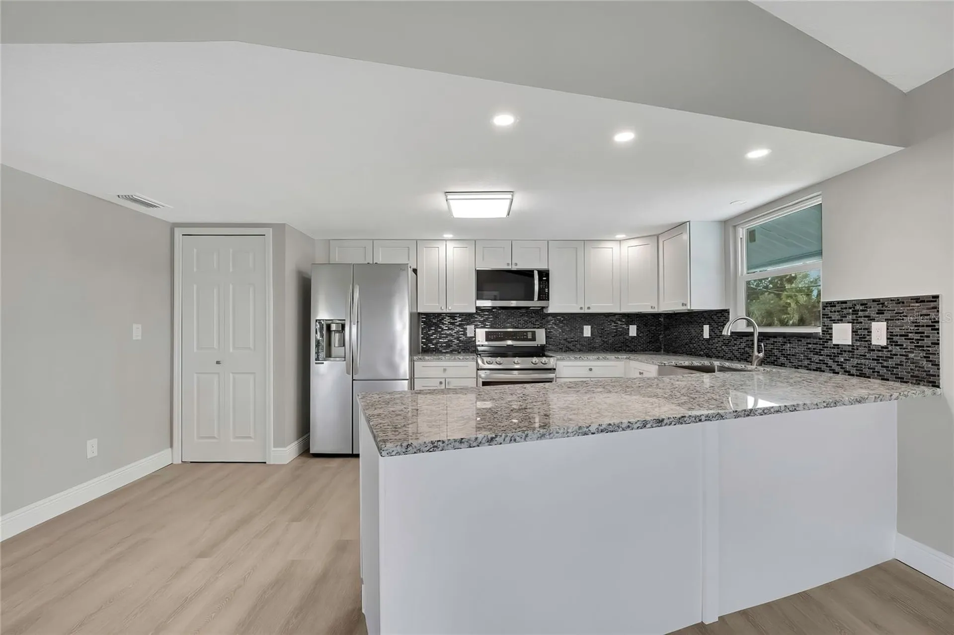 6703 Seaview Boulevard Hudson FL 34667