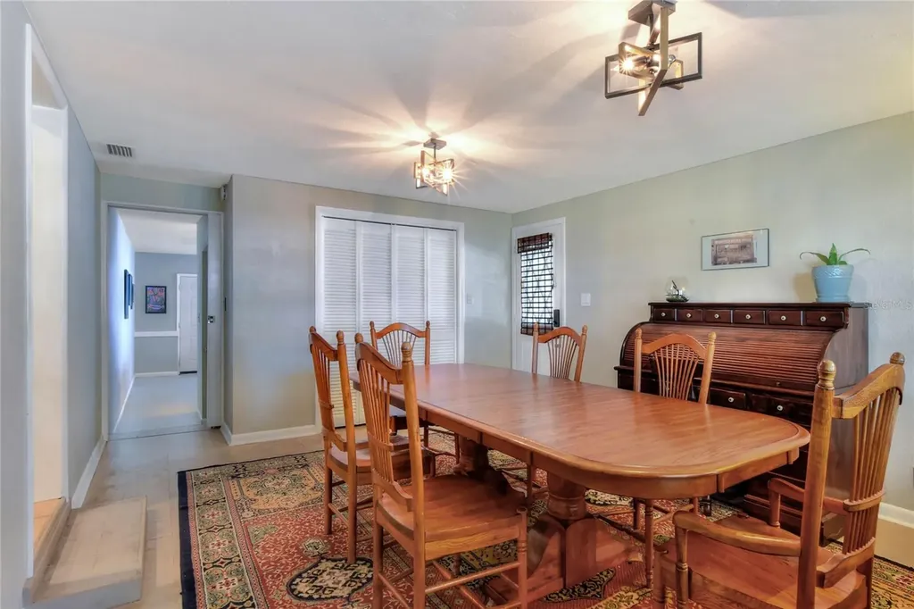 1819 Meadowbrook Avenue Lakeland FL 33803