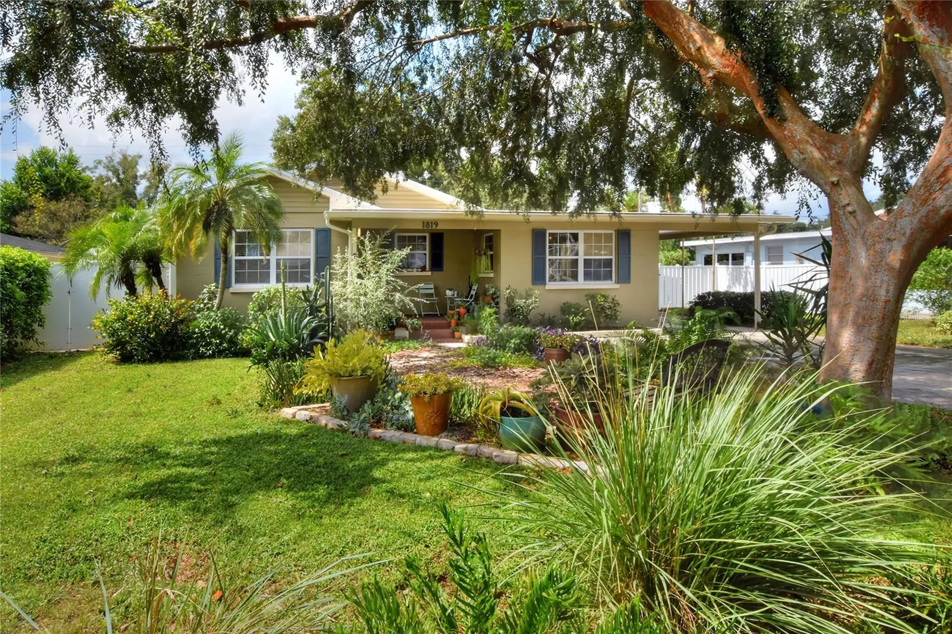 1819 Meadowbrook Avenue Lakeland FL 33803