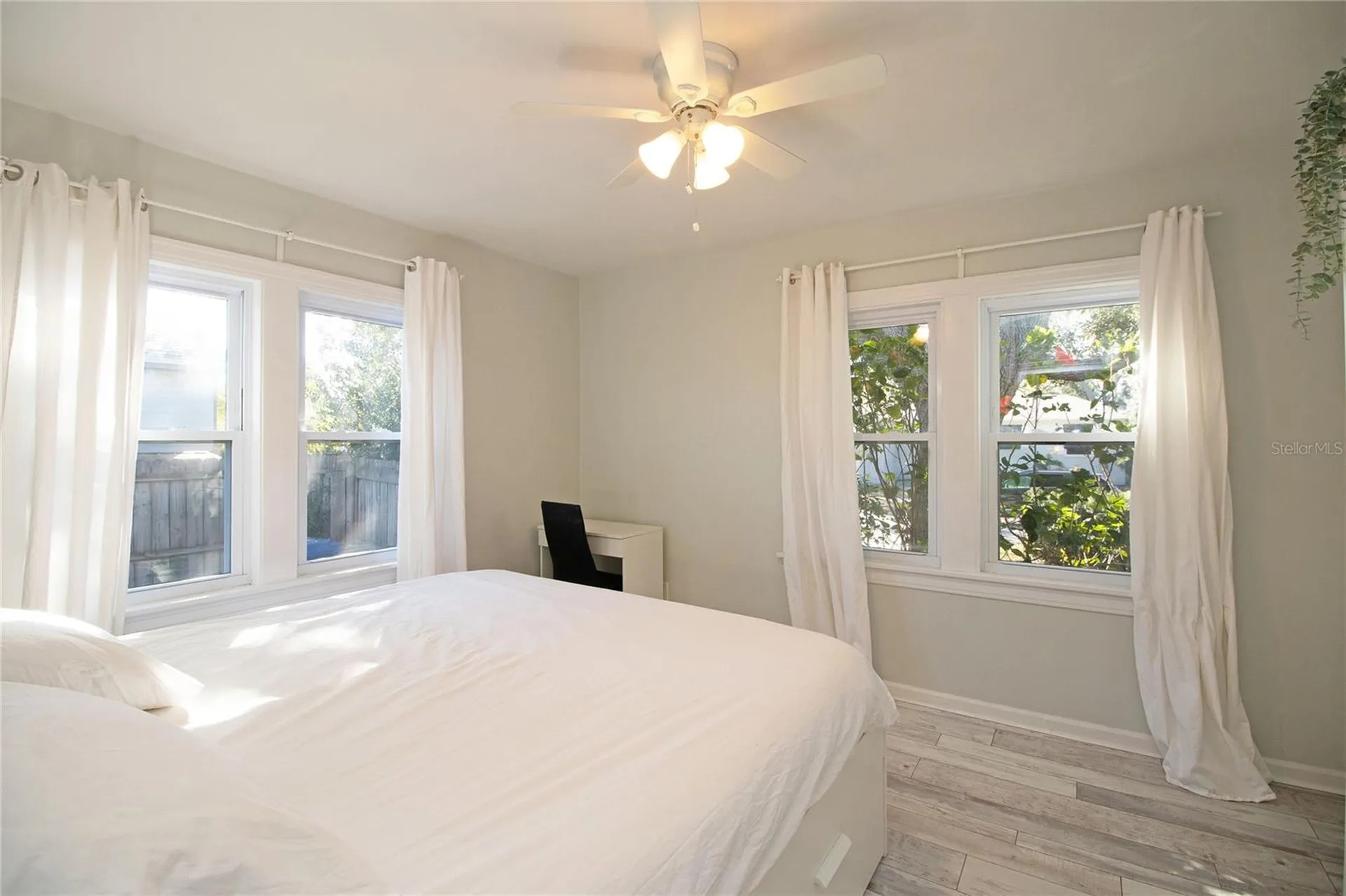1547 35th Avenue N St Petersburg FL 33704