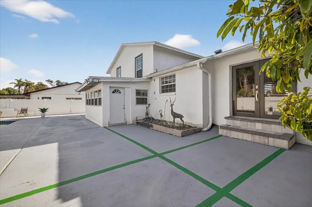 7613 Rustic Drive Tampa FL 33634