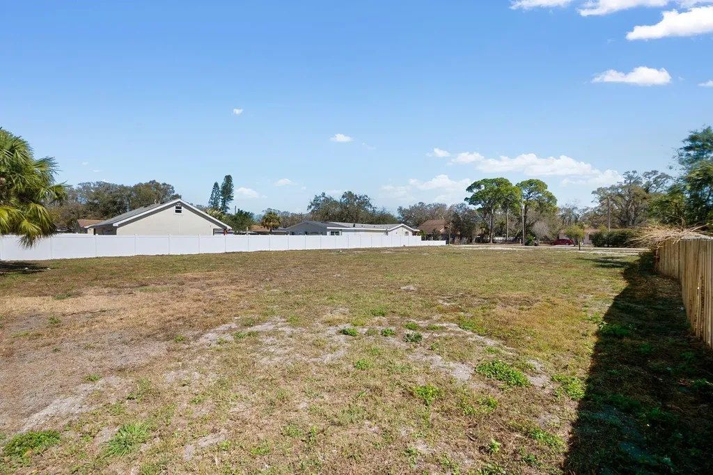 7030 62nd Street N Pinellas Park FL 33781