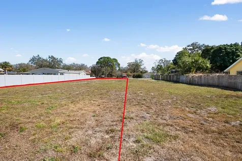 7030 62nd Street N Pinellas Park FL 33781