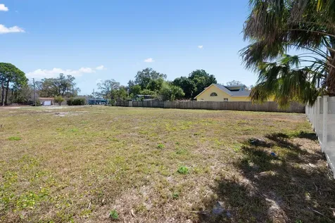 7030 62nd Street N Pinellas Park FL 33781