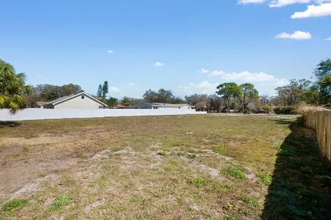 7030 62nd Street N Pinellas Park FL 33781