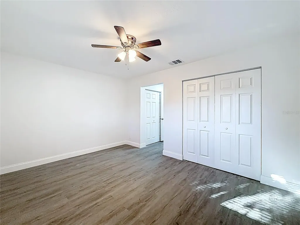 819 Helmsman Way Palm Harbor FL 34685