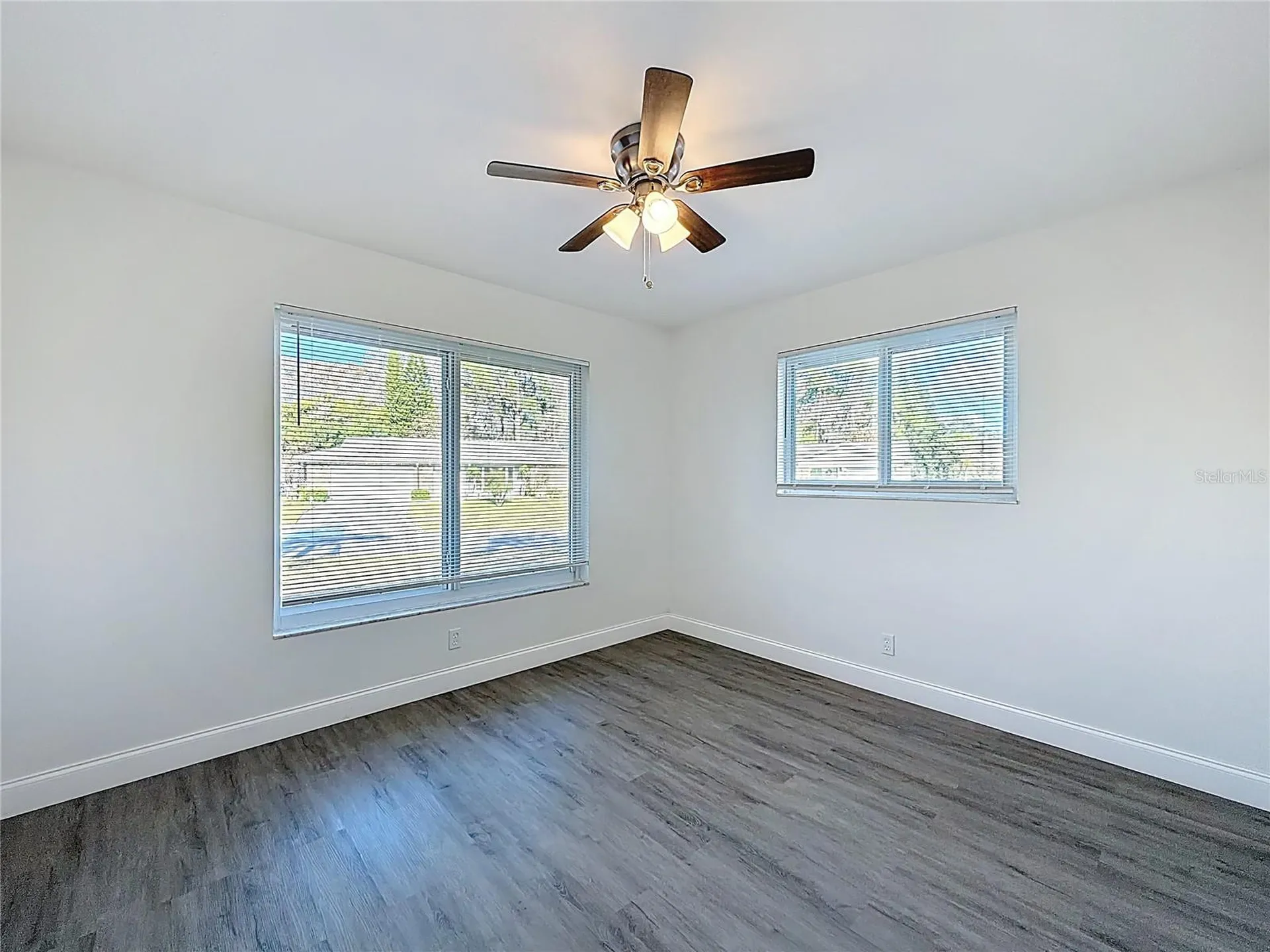 819 Helmsman Way Palm Harbor FL 34685