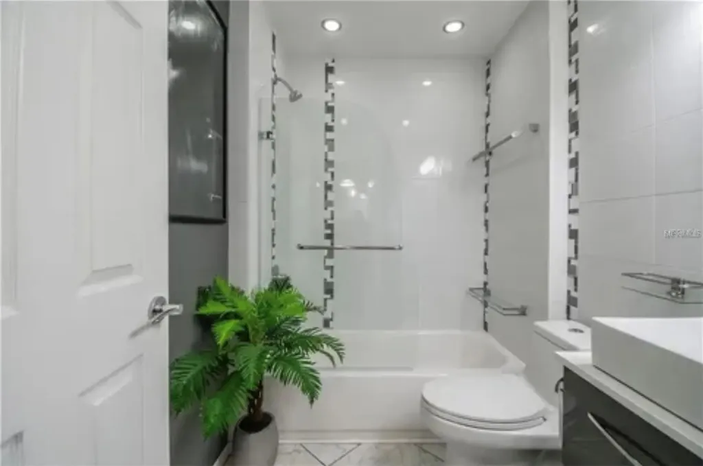 16101 Rambling Vine Drive E Tampa FL 33624