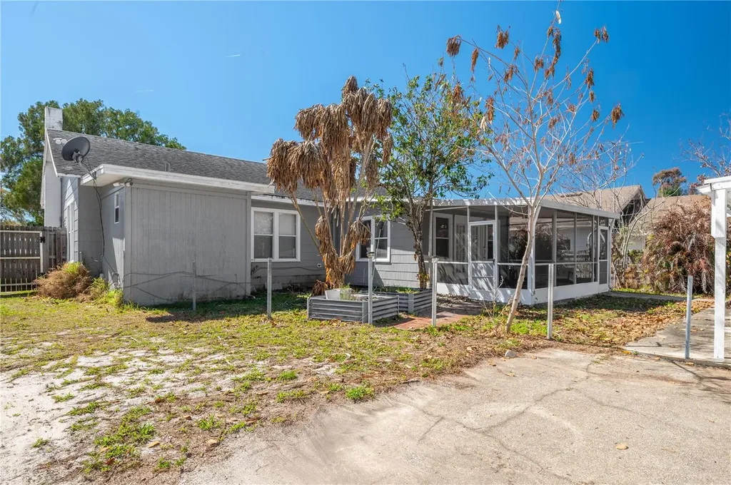427 Avenue E SE Winter Haven FL 33880