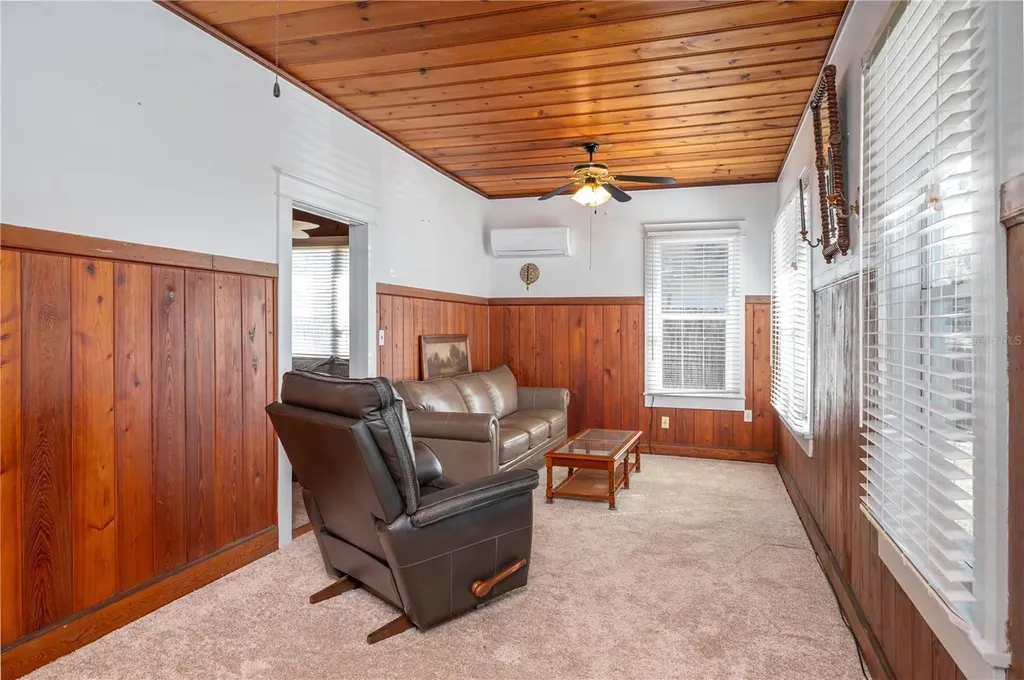 427 Avenue E SE Winter Haven FL 33880