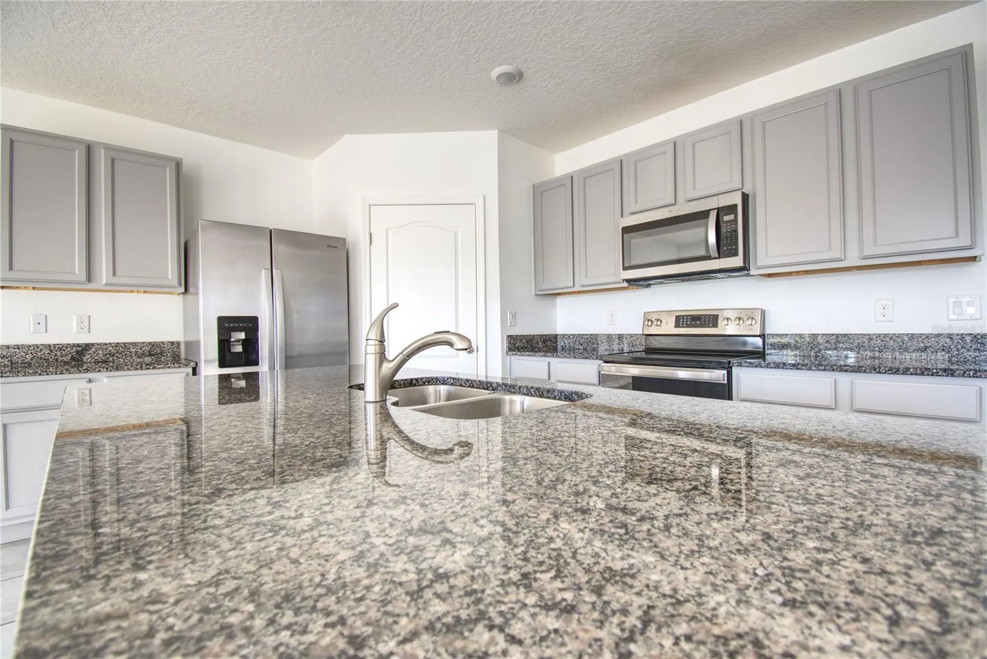 521 Nicken Grove Davenport FL 33837