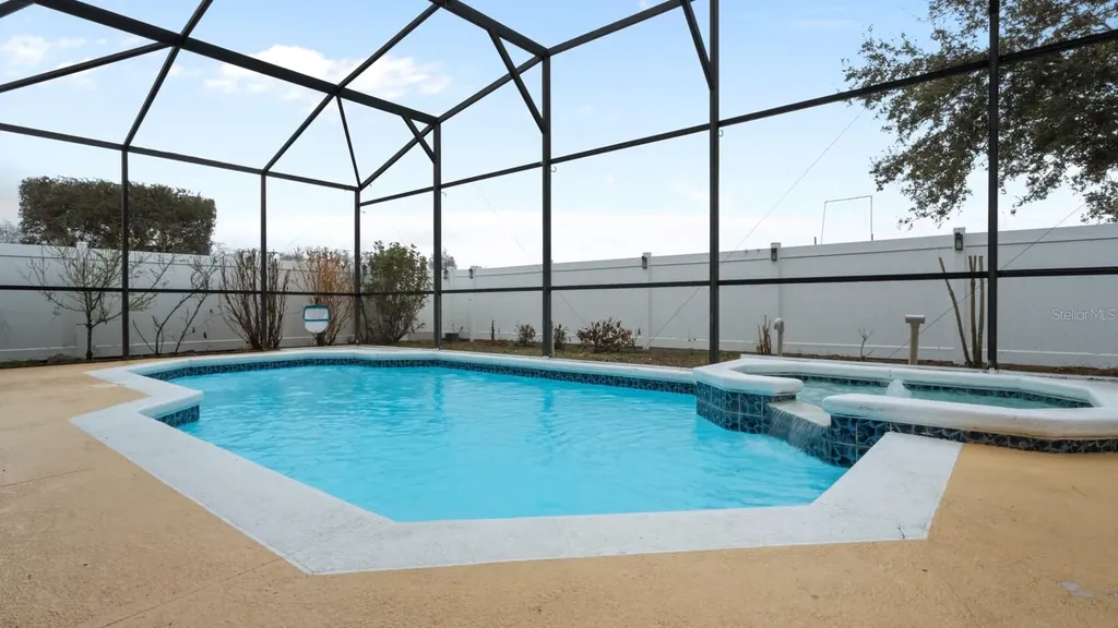 2819 Village Pine Terrace Orlando FL 32833