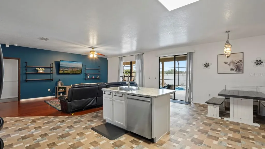 2819 Village Pine Terrace Orlando FL 32833