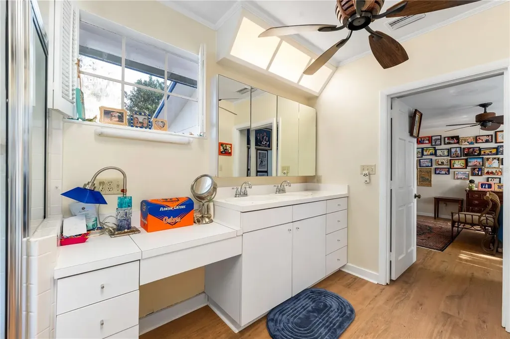 2737 SW 4th Place Gainesville FL 32607