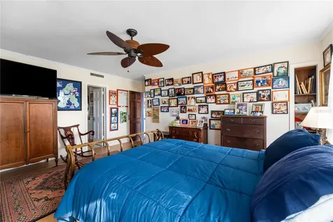 2737 SW 4th Place Gainesville FL 32607