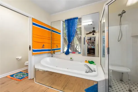 2737 SW 4th Place Gainesville FL 32607