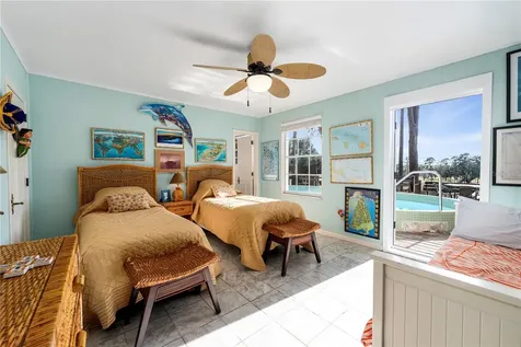 2737 SW 4th Place Gainesville FL 32607