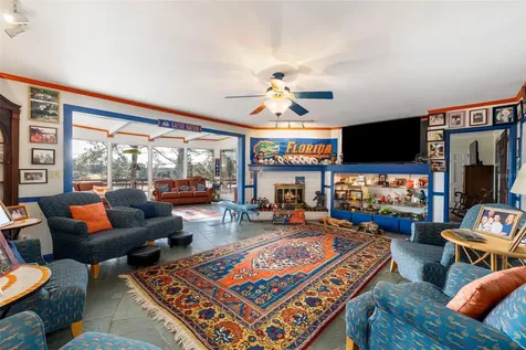 2737 SW 4th Place Gainesville FL 32607