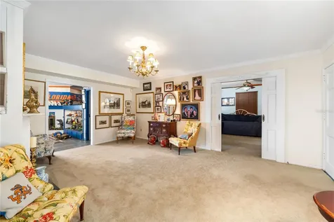 2737 SW 4th Place Gainesville FL 32607