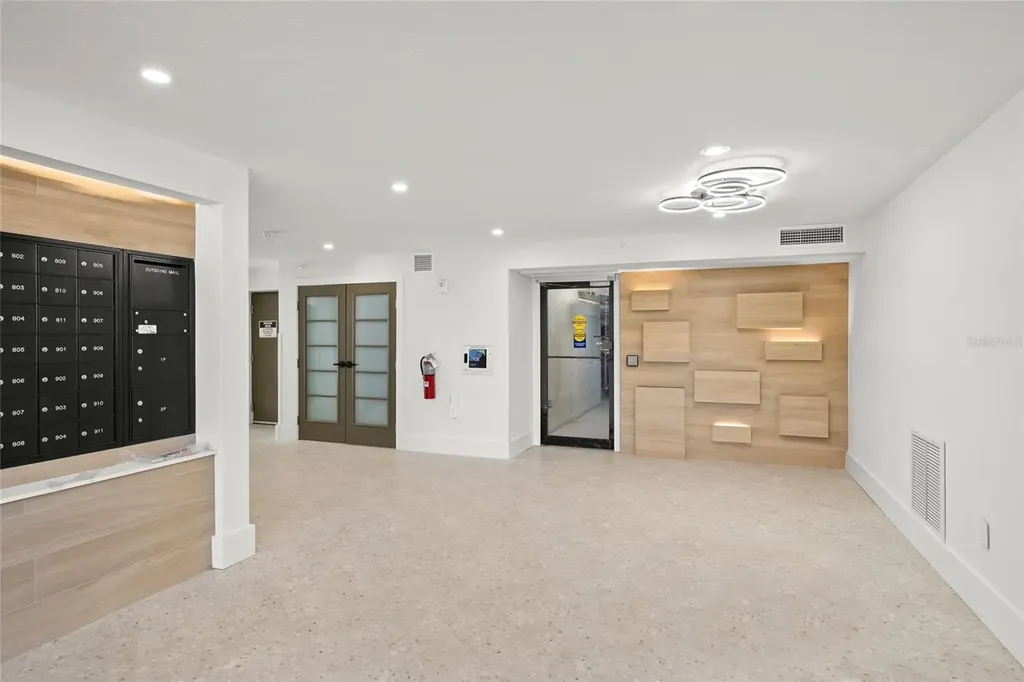 5880 Midnight Pass Road Sarasota FL 34242