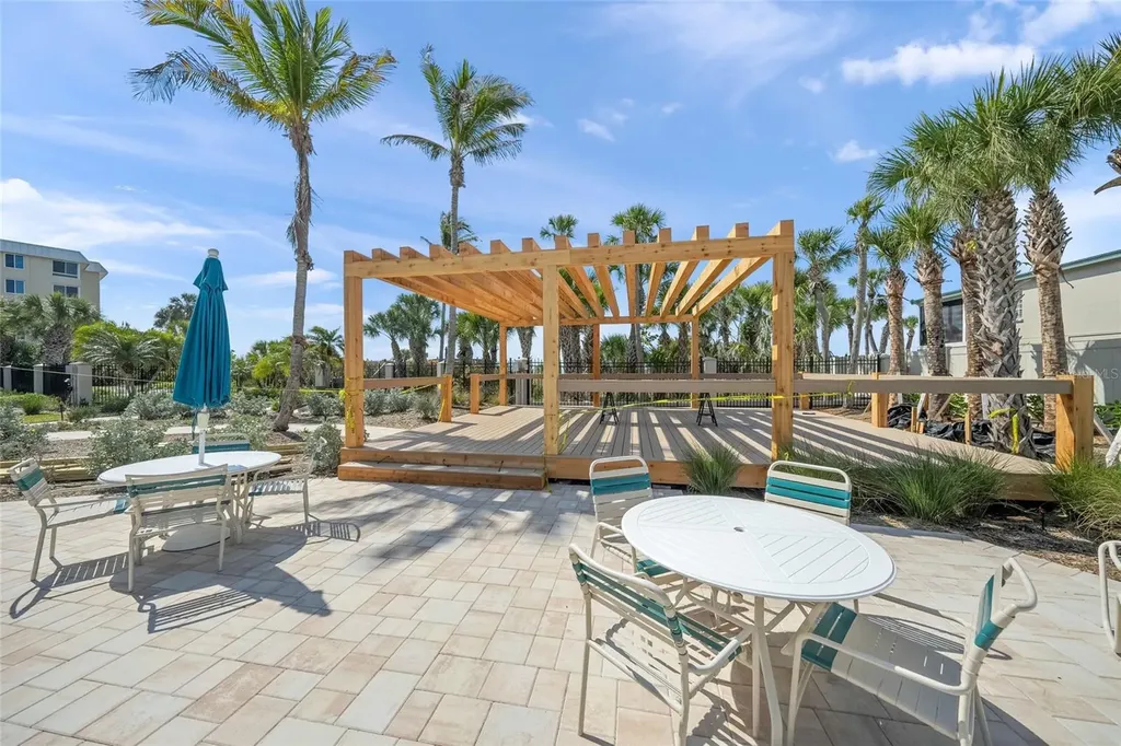 5880 Midnight Pass Road Sarasota FL 34242