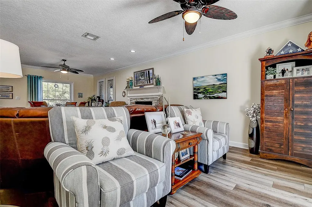 1607 Gulf Road Tarpon Springs FL 34689
