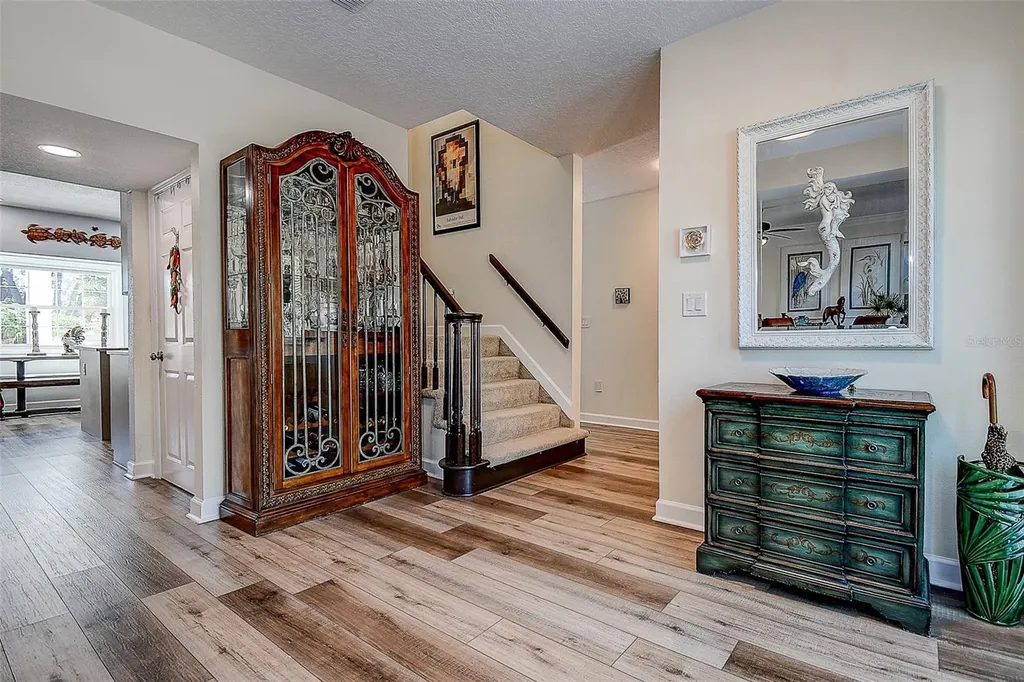 1607 Gulf Road Tarpon Springs FL 34689