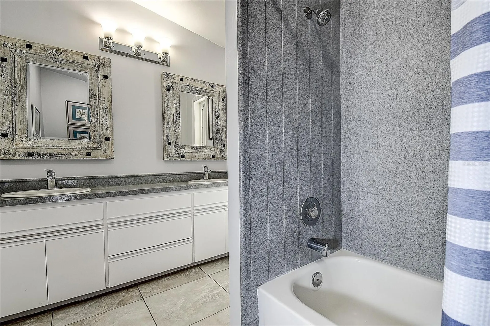 1607 Gulf Road Tarpon Springs FL 34689