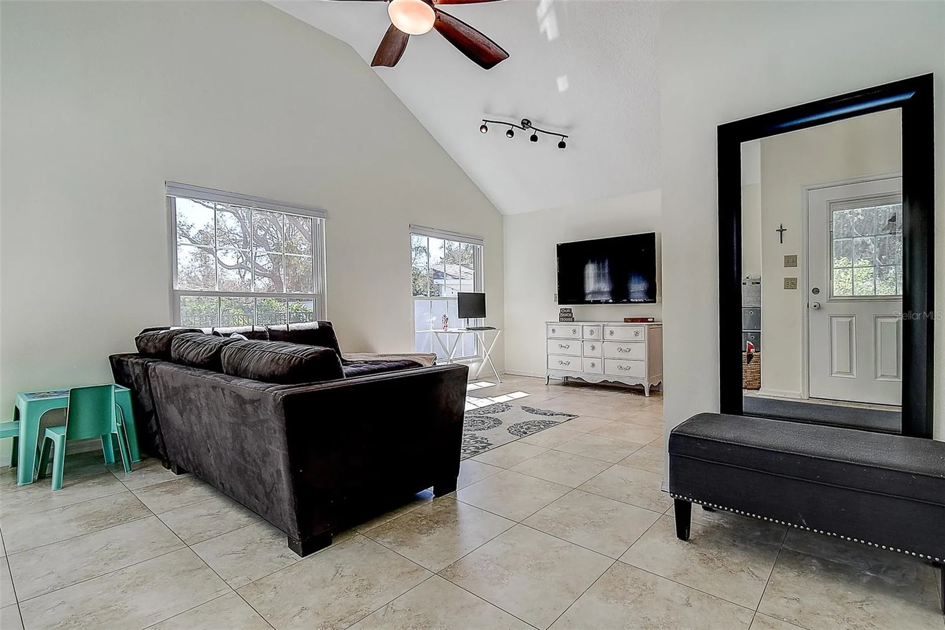 1607 Gulf Road Tarpon Springs FL 34689