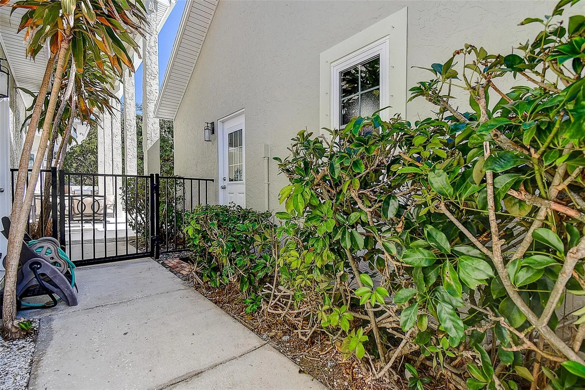 1607 Gulf Road Tarpon Springs FL 34689