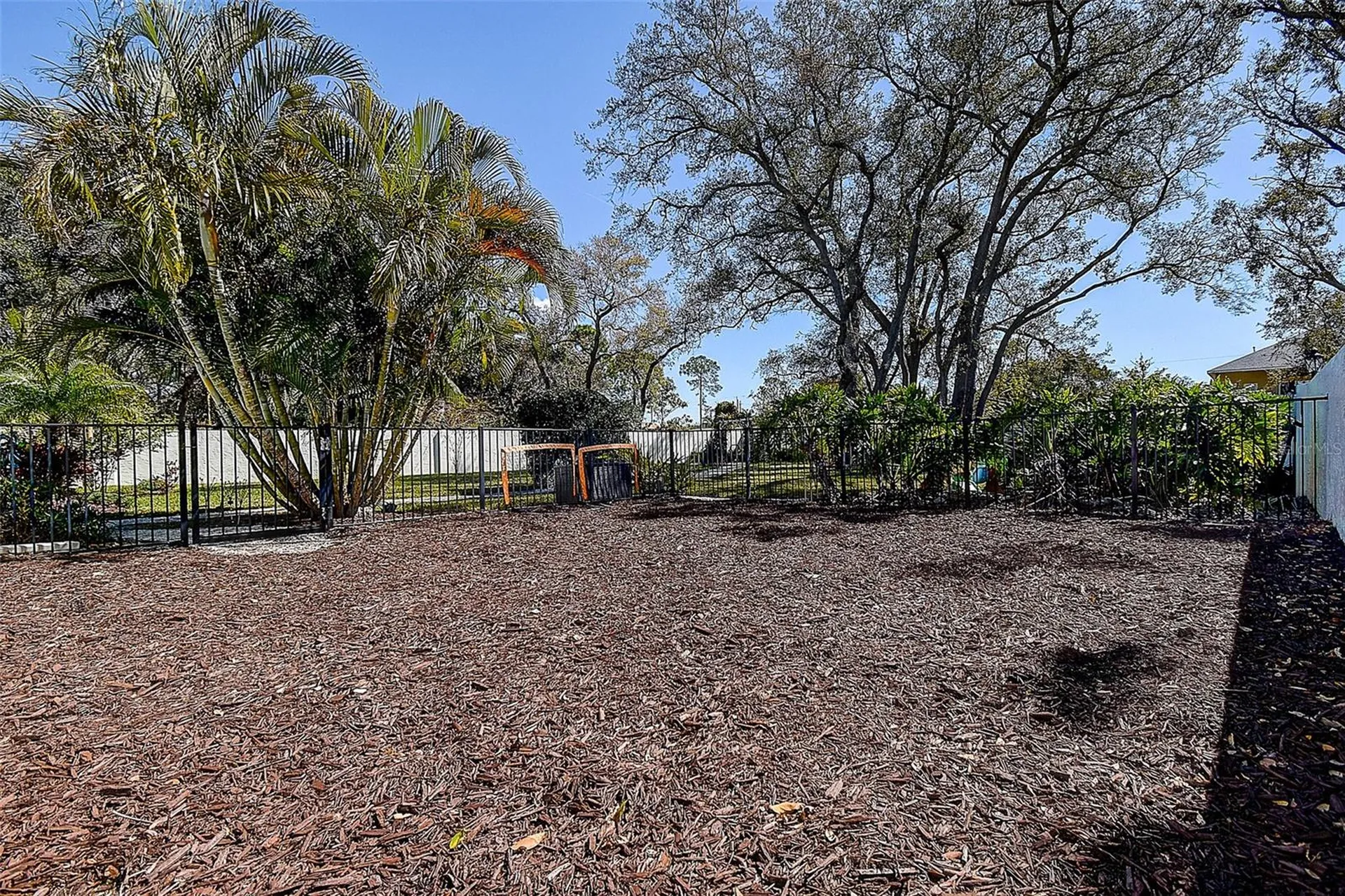 1607 Gulf Road Tarpon Springs FL 34689