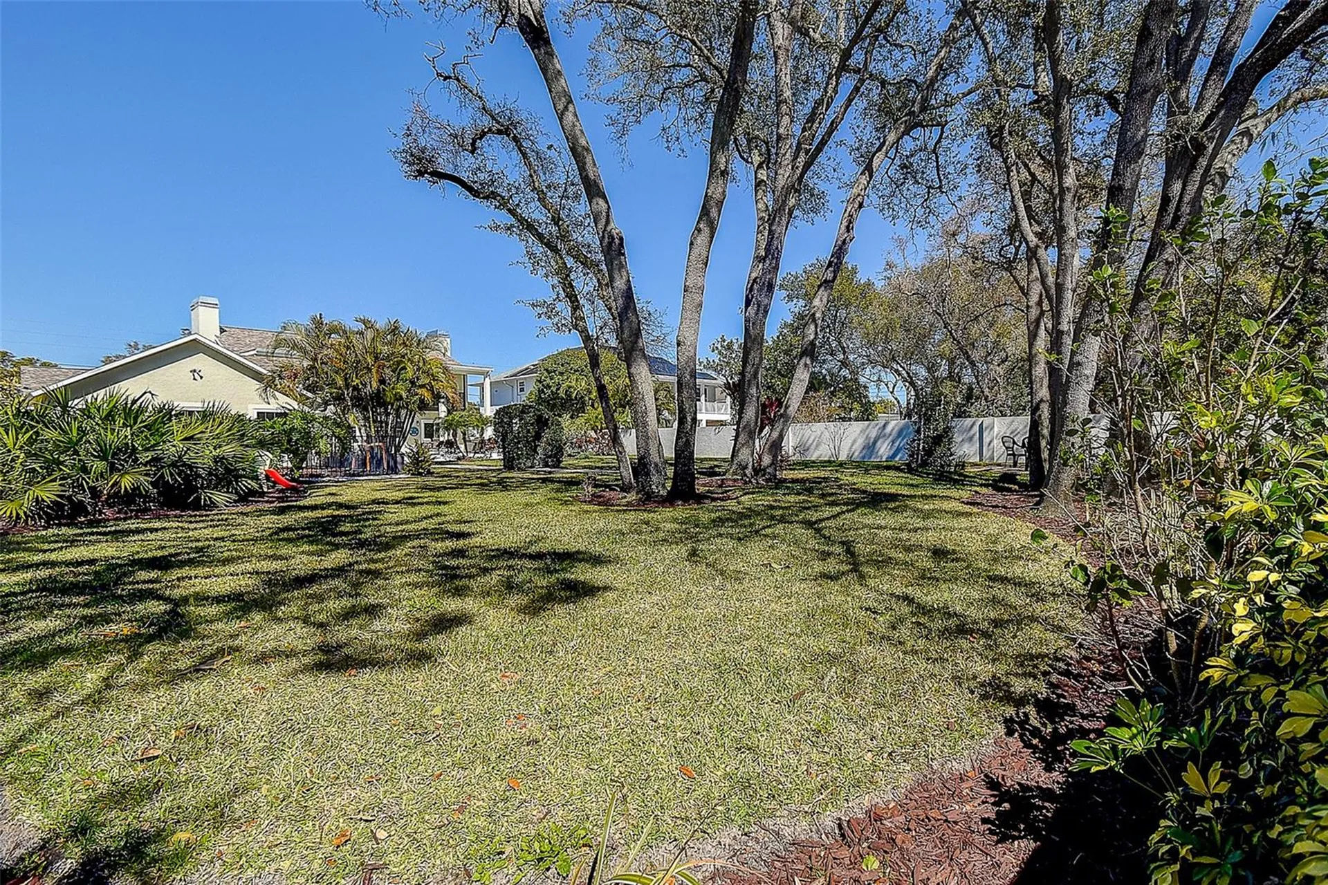 1607 Gulf Road Tarpon Springs FL 34689
