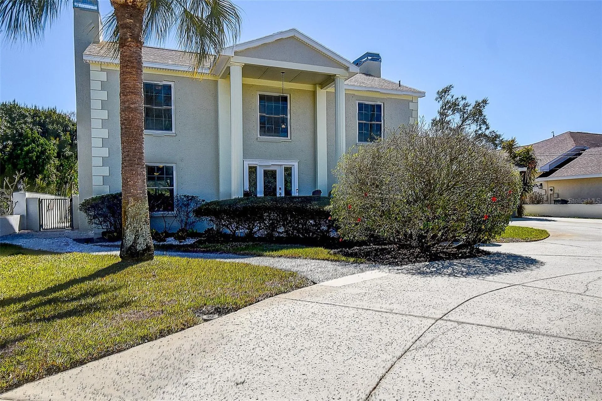 1607 Gulf Road Tarpon Springs FL 34689