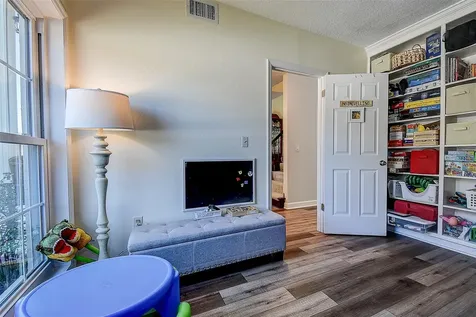 1607 Gulf Road Tarpon Springs FL 34689