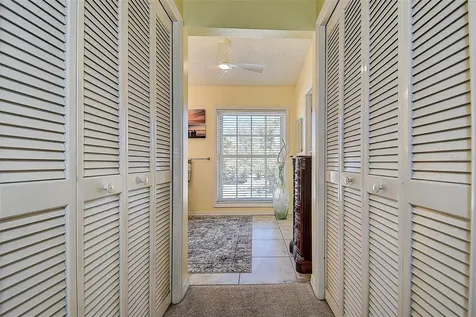 1607 Gulf Road Tarpon Springs FL 34689