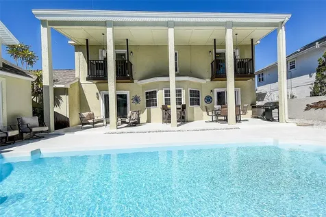 1607 Gulf Road Tarpon Springs FL 34689
