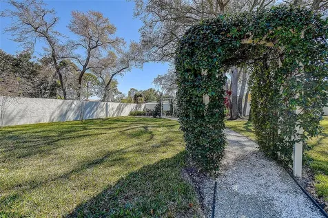 1607 Gulf Road Tarpon Springs FL 34689