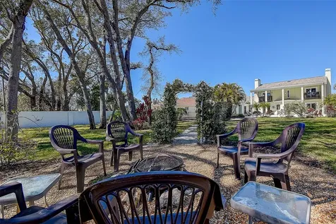 1607 Gulf Road Tarpon Springs FL 34689