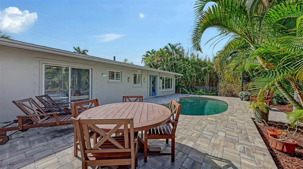 628 W Olympia Avenue Punta Gorda FL 33950